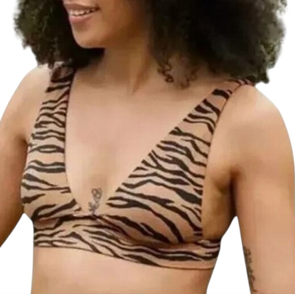 aerie Other - Aerie Bikini Top Size Medium‎ NWT MSRP $34.95 Animal Print